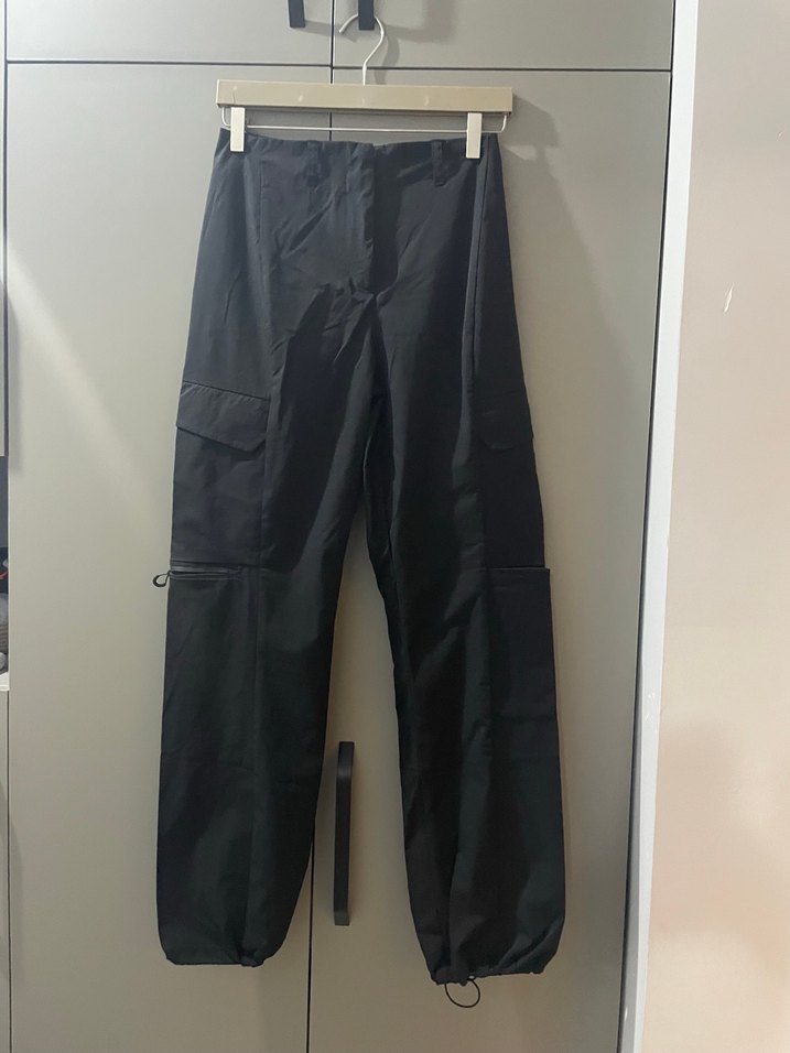 Oysho paraşüt pantolon - Görsel 4