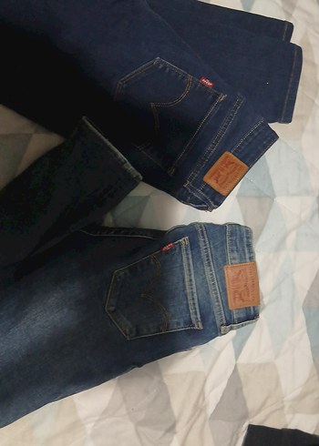 Levis Koyu Mavi Denim Jean