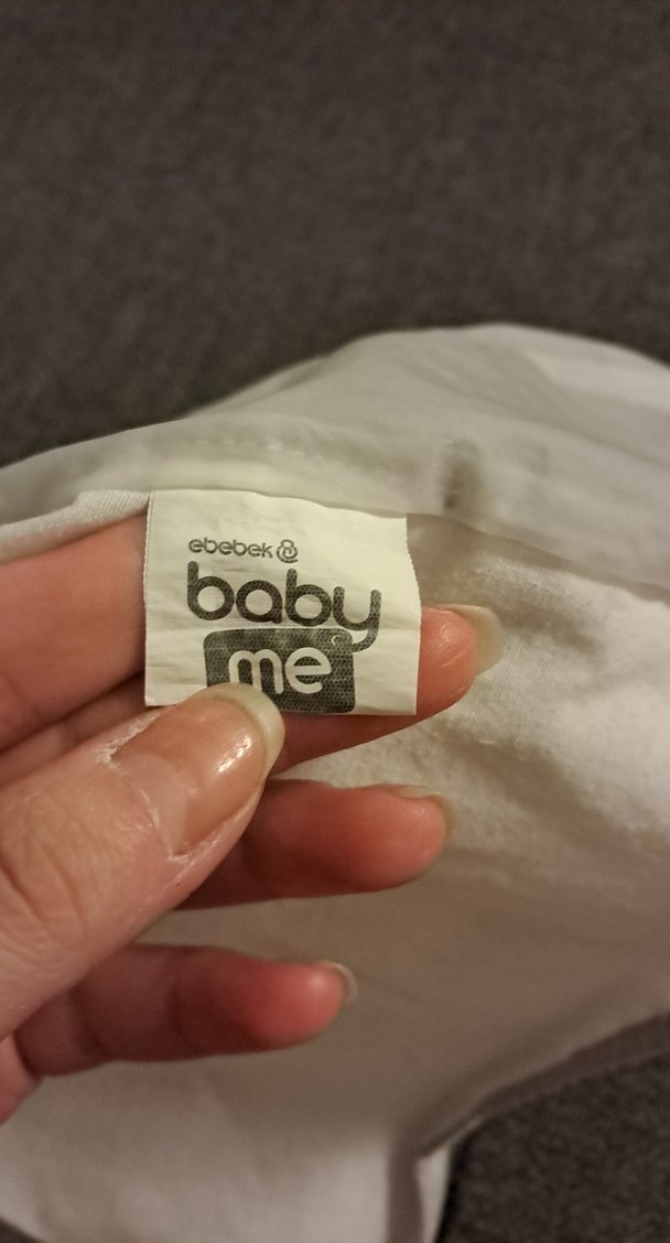 Gri Kenarlı Beyaz Bebek Önlüğü - Görsel 3