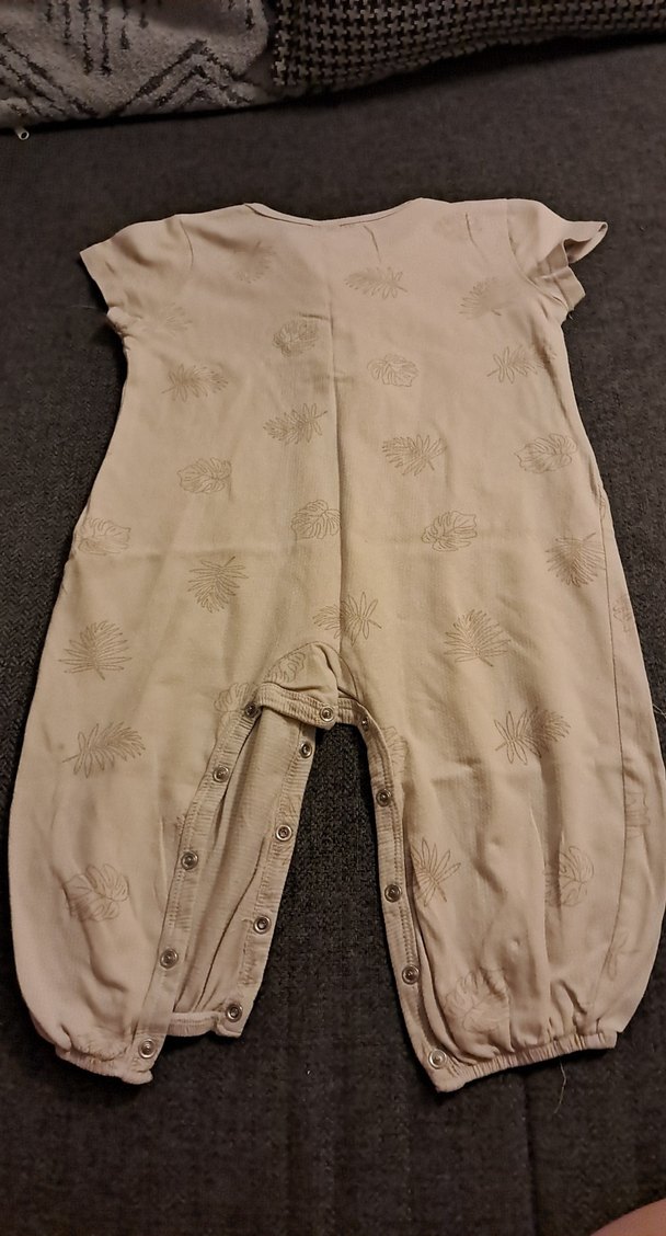 yaka Düğmeli Bej Bebek çıtçıtlı Tulum - Görsel 3