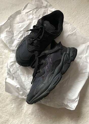 38 Beden siyah Renk Adidas ozwego