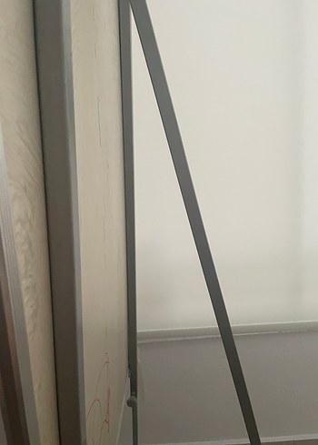 Diğer Ayaklı Beyaz Yazı Tahtası