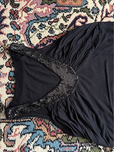 H&M Yakası Pul İşlemeli Yazlık Bluz/ Tişört