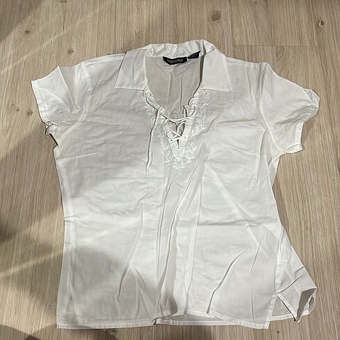 ZARA BEYAZ GÖMLEK