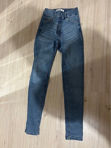 PULL BEAR JEAN