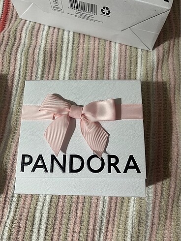 Beden yeşil Renk Pandora Yonca Charmı Çarm
