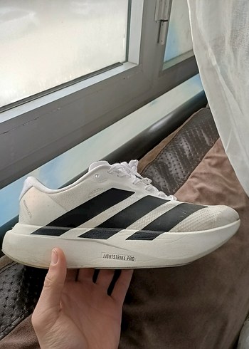 Erkek Beyaz Siyah Çizgili Koşu Ayakkabısı - Görsel 4