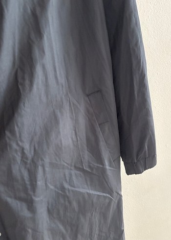 Düğmeli Siyah Uzun Kadın Yağmurluk - Görsel 4