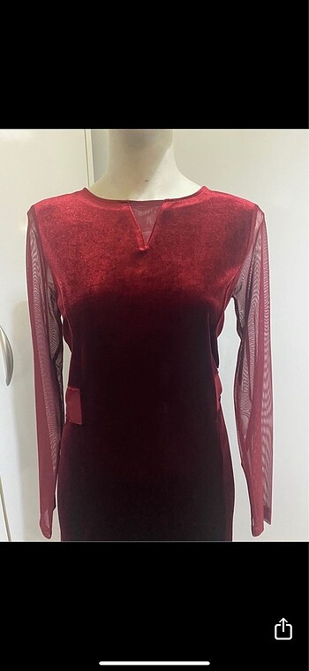 xl Beden bordo Renk GUSTO ŞARAP RENGİ LYCRALI KADİFE VE TÜL DETAYLI ELBİSE