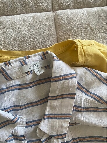xs Beden Bir gomlek uc tshirt