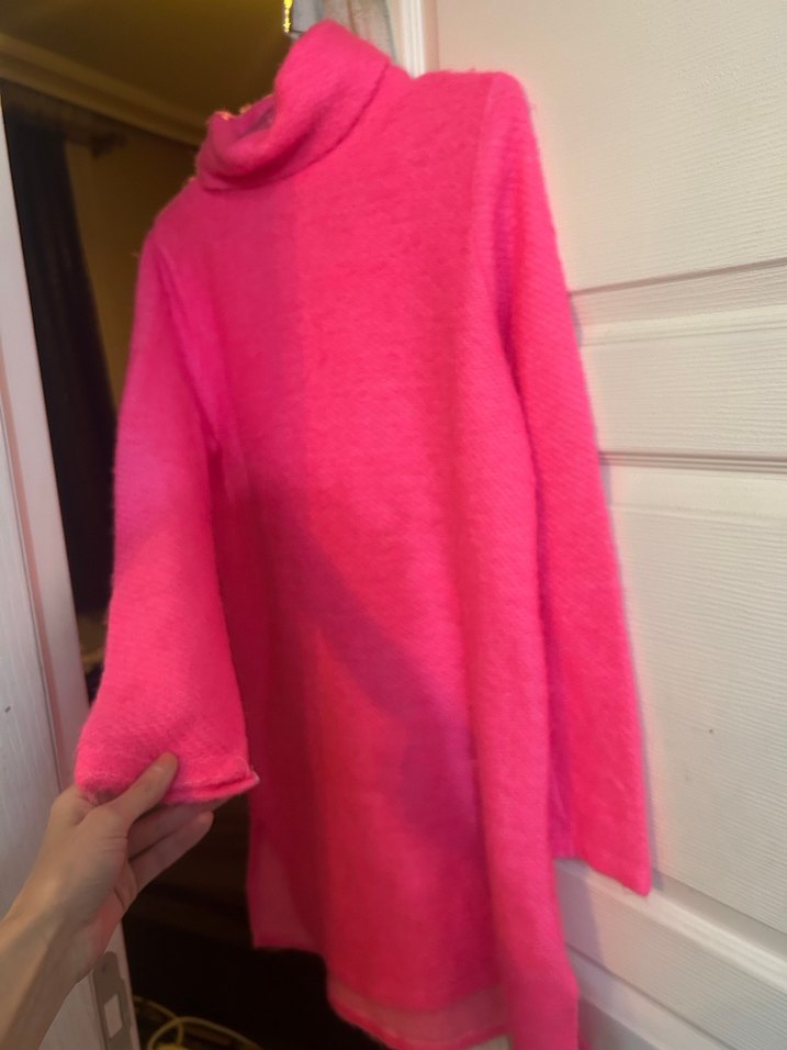 Pembe Kısa Boğazlı Kadın Kazak - Görsel 3