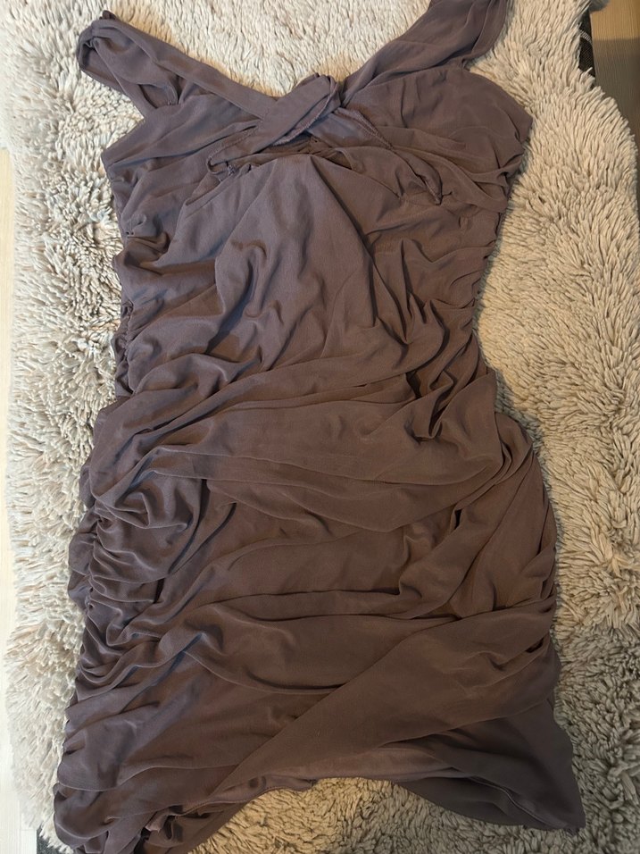 Kadın Büzgülü elbise - Görsel 2