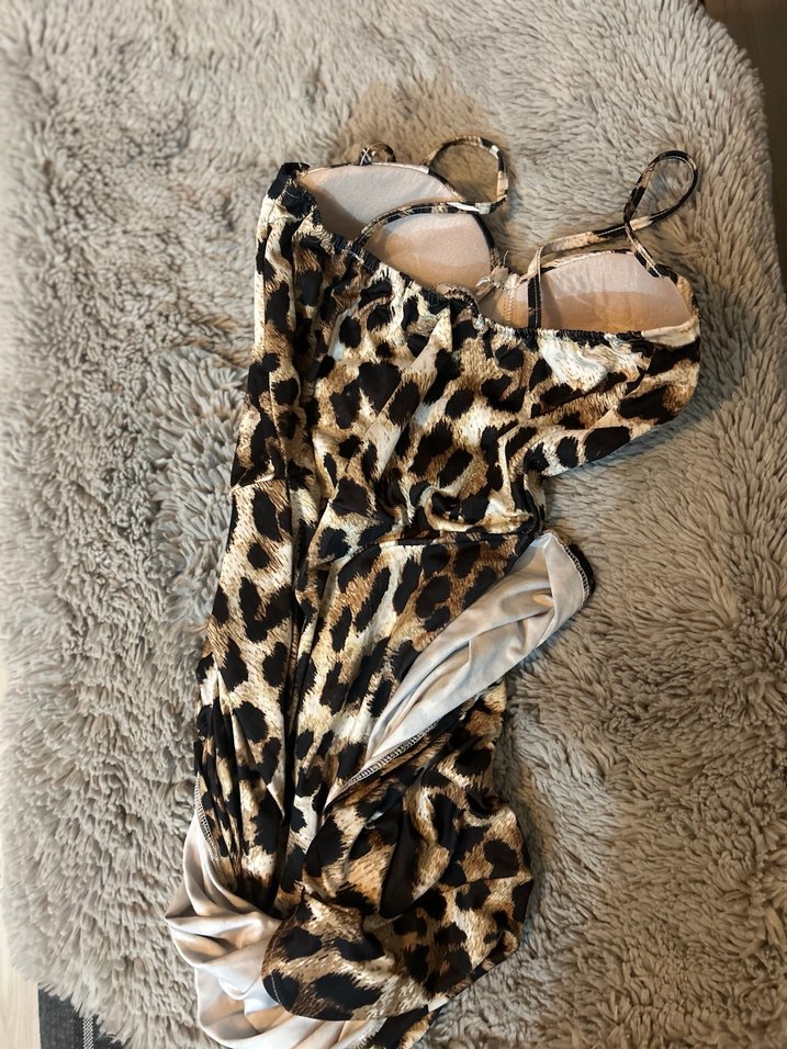 Kahverengi Leopar Desenli Elbise - Görsel 3