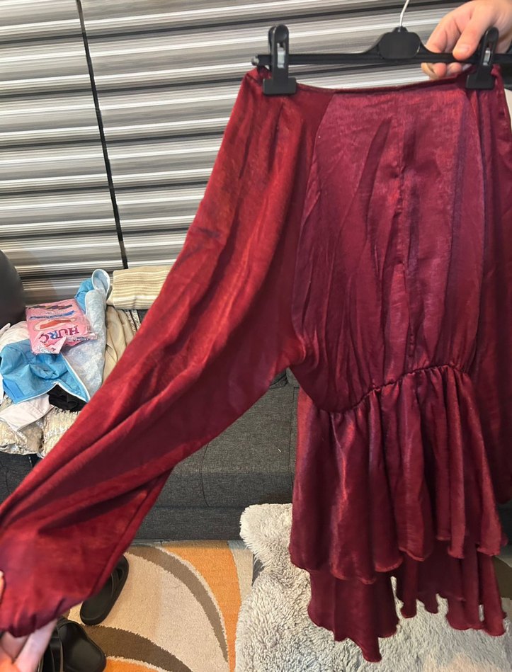 Bordo fırfırlı elbise - Görsel 2