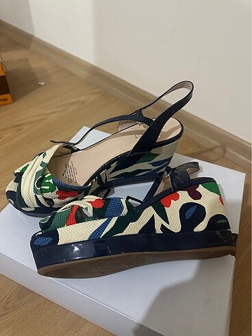 39 Beden Nine West dolgu topuk ayakkabı