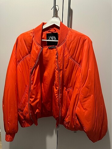 ZARA BOMBER CEKET