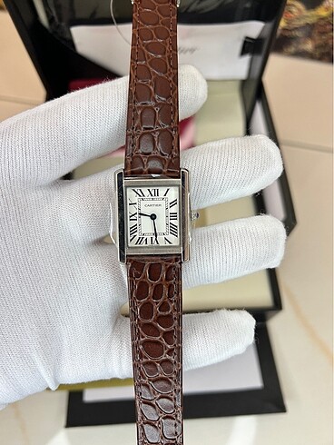 Cartier Cartier Tank Kahverengi kordon kadın saati