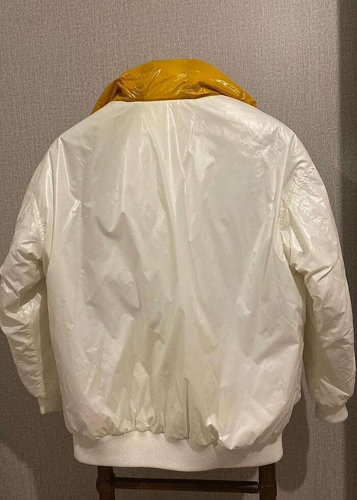 Mavi Yağmurluk - Görsel 3