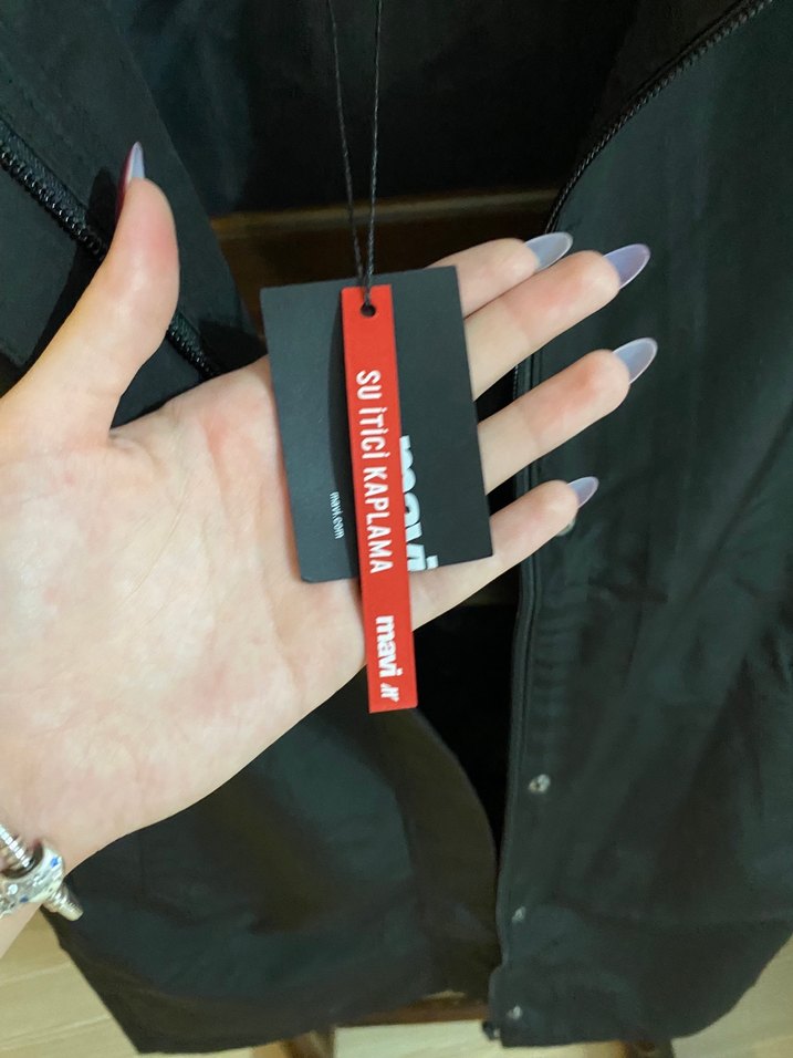 Kadın Siyah Midi Yağmurluk Kemerli - Görsel 4