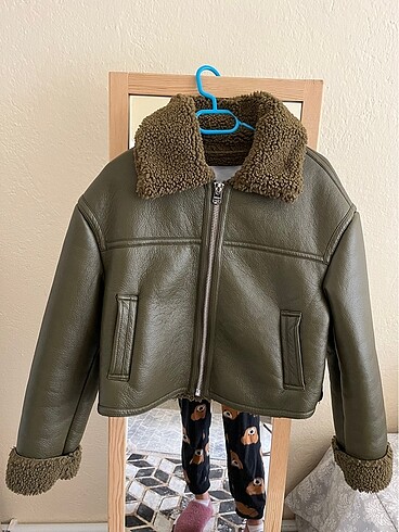BERSHKA XS MONT
