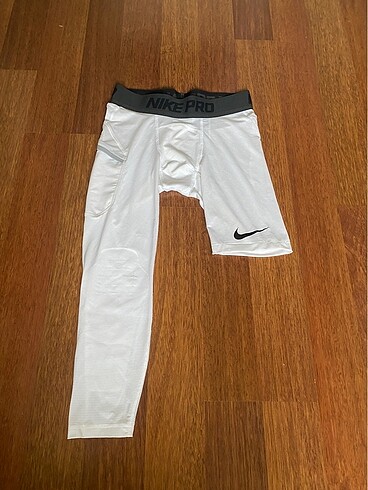 Nike Pro basketbol