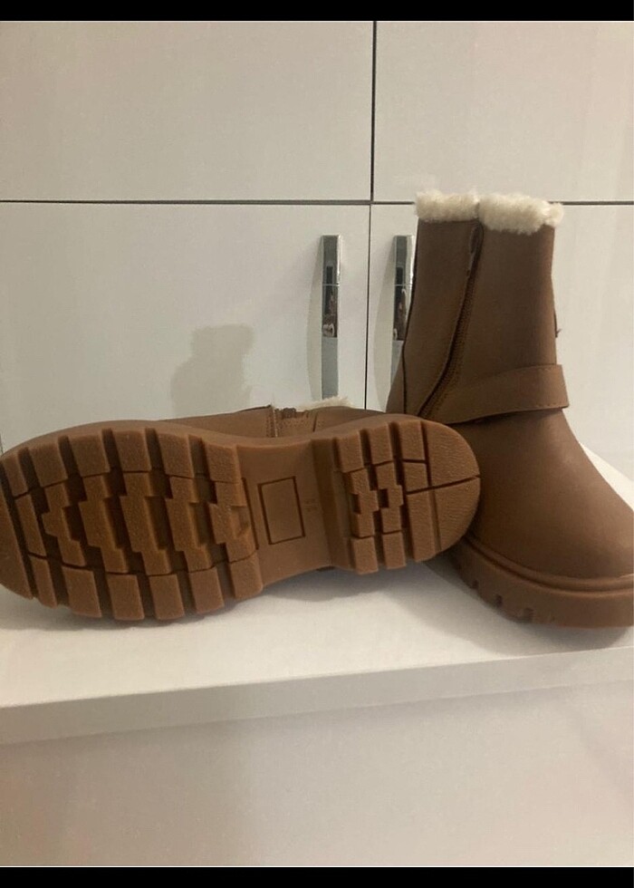 Kız çocuk bot - Görsel 2