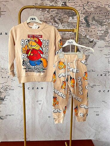 Zara Zara Garfield