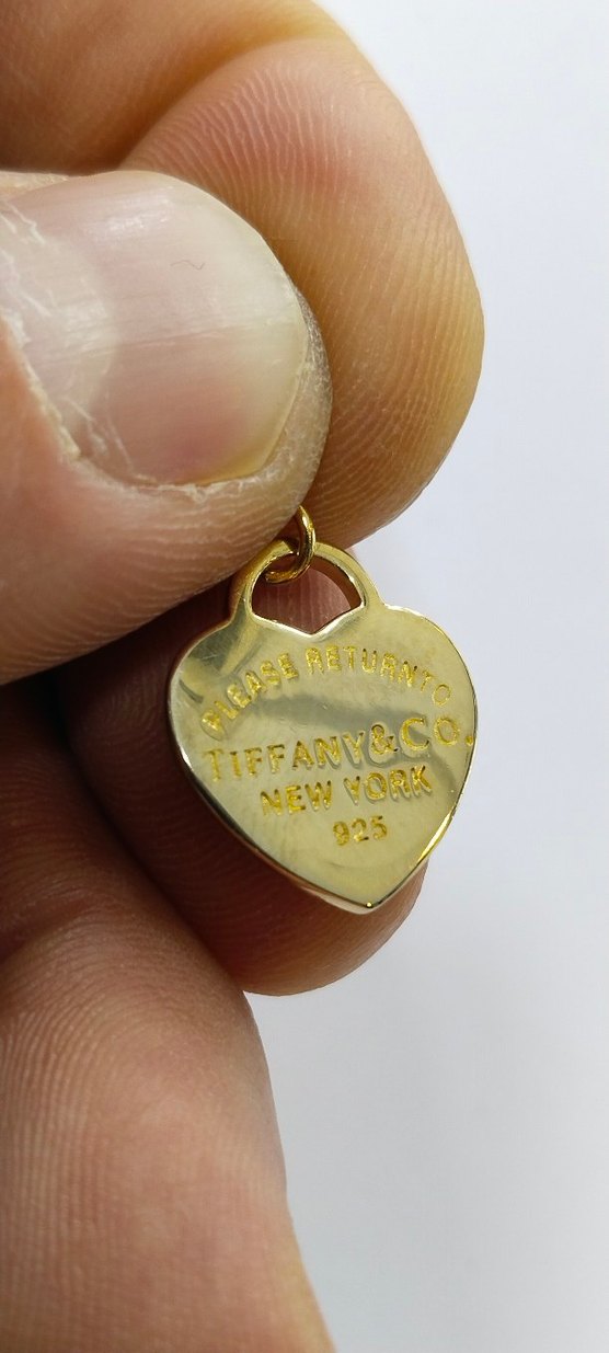 Tiffany & Co. Altın Renkli Zincir Detaylı Kalp Kolye Ucu - Görsel 5