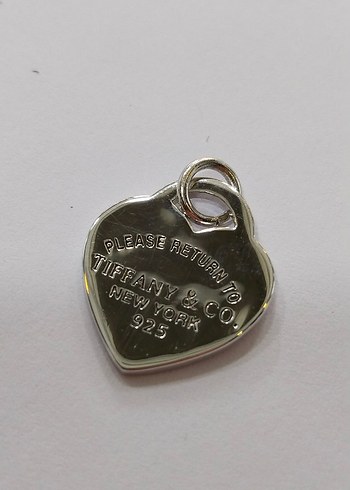 Tiffany & Co. Zincir Detaylı Kalp Charm - Görsel 2