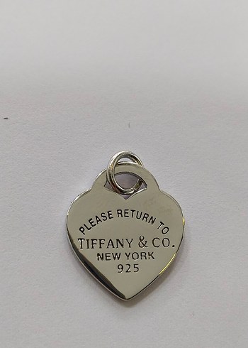 Tiffany & Co. Zincir Detaylı Kalp Charm - Görsel 9