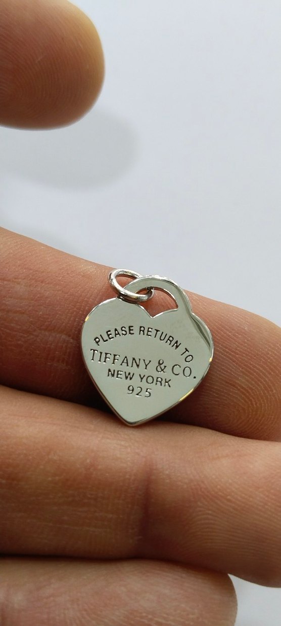 Tiffany & Co. Zincir Detaylı Kalp Charm - Görsel 4