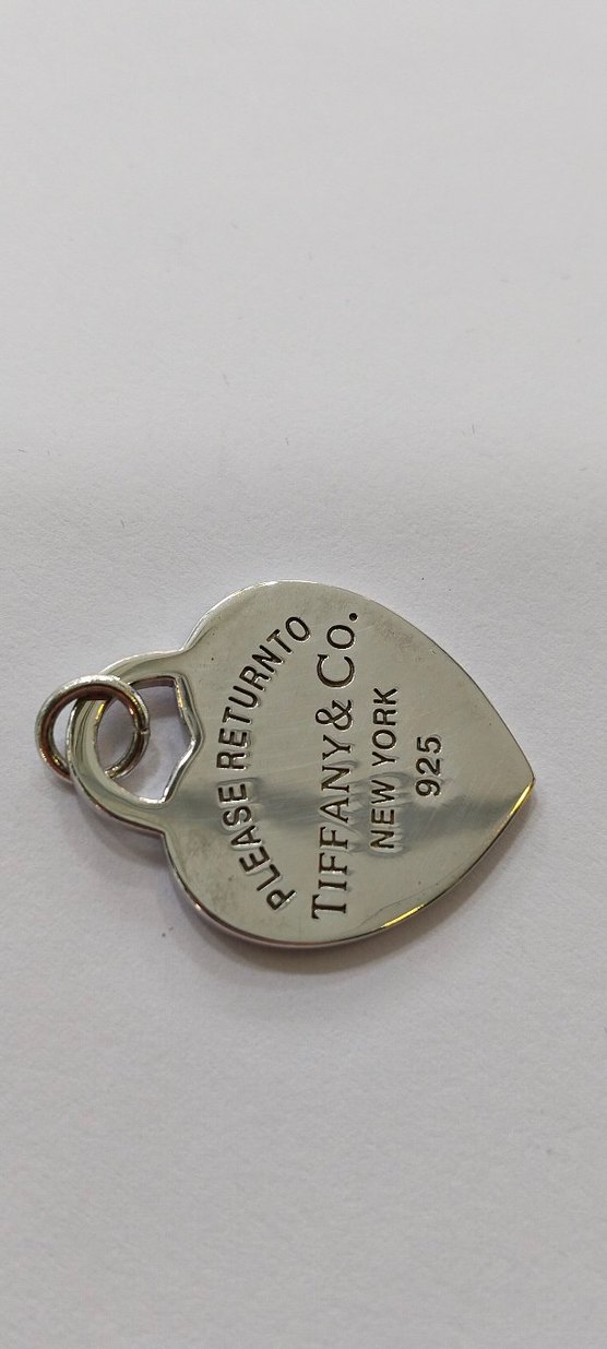 Tiffany & Co. Altın Zincir Detaylı Vintage Kalp Charm - Görsel 4