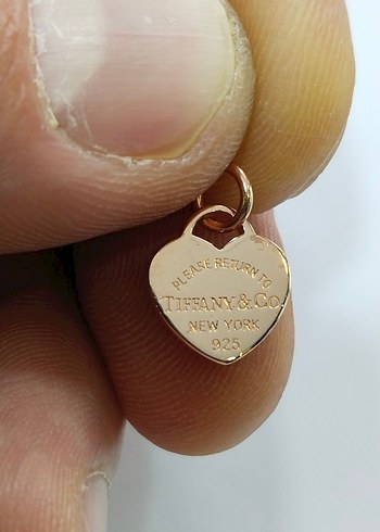 Altın Renkli Zincir Detaylı Kalp Kolye Ucu - Görsel 2