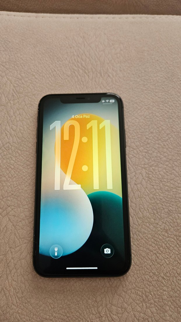 Siyah iPhone 11 64GB Tr - Görsel 2