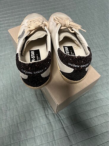 39 Beden beyaz Renk Golden goose ayakkabı