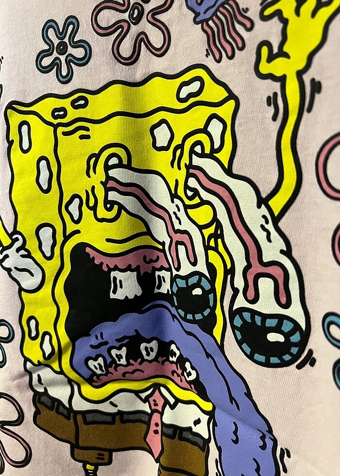 Pull& bear spongebob tişört - Görsel 4