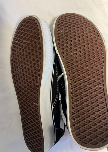 Vans Kadın Siyah Beyaz Bağcıklı Spor Ayakkabı - Görsel 4