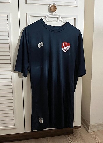 ORJİNAL LOTTO FUTBOL HAKEM TİŞÖRTÜ