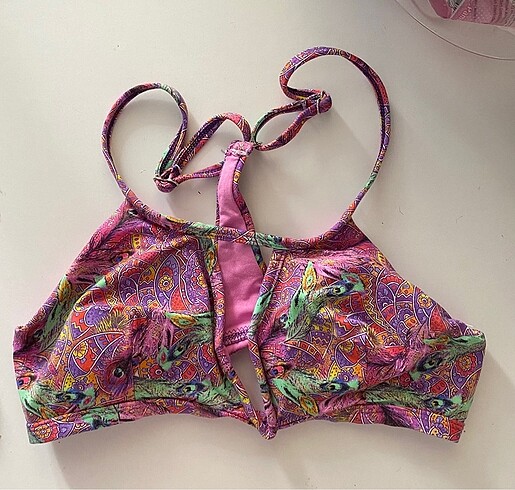 bikini üstü