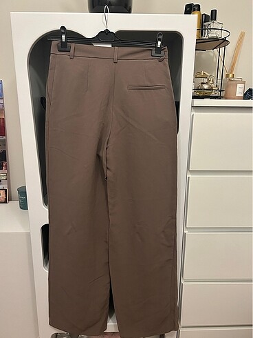 Zara Zara yüksek bel kumaş pantolon.