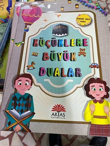 KÜÇÜKLERE BÜYÜK DUALAR