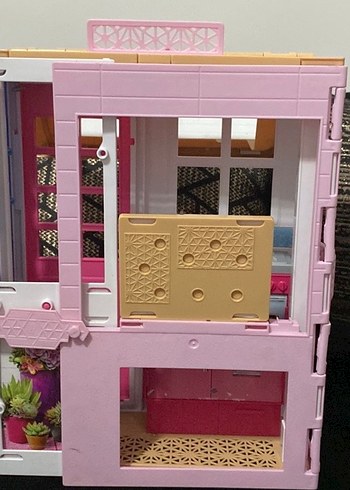 Barbie portatif ev - Görsel 2