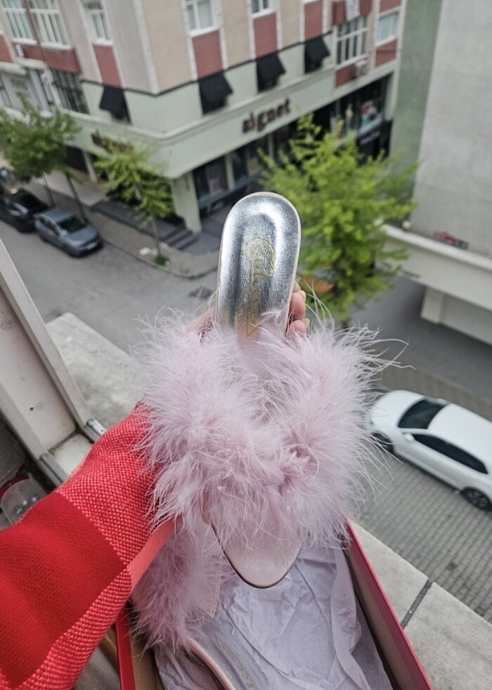 Tüylü Terlik  - Görsel 4