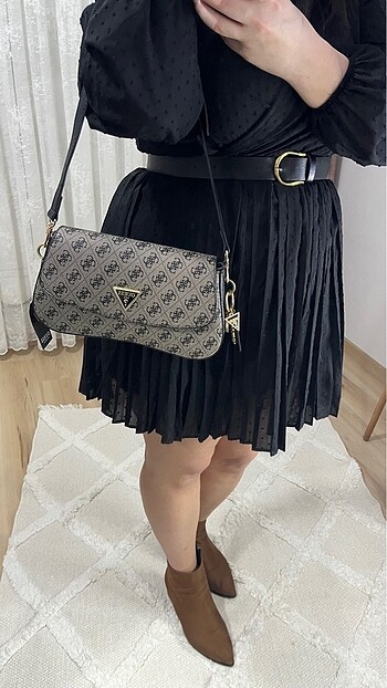 Diğer GUESS KOL VE ÇAPRAZ ASKILI ÇANTA