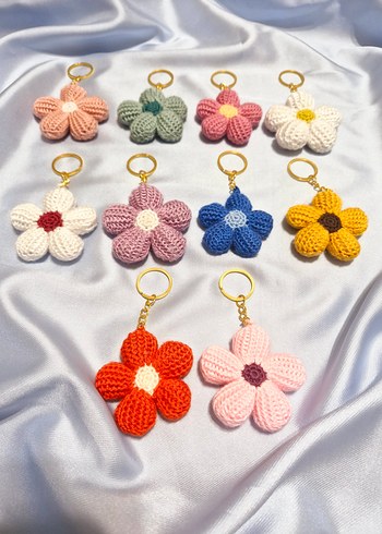 Renkli Örgü Çiçek Anahtarlık Seti - Görsel 3