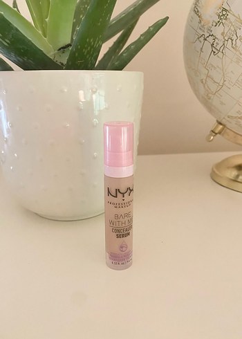 Nyx Bare With Me Serum Kapatıcı Concealer
