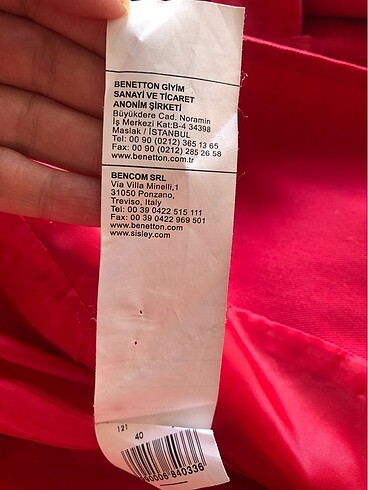 40 Beden Benetton Kirmizi Perdesü