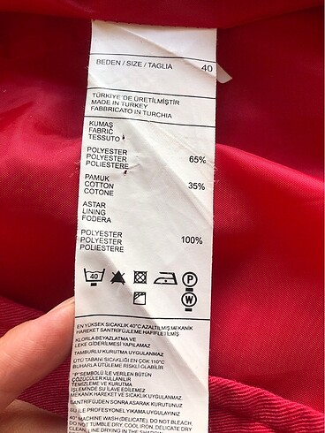 40 Beden kırmızı Renk Benetton Kirmizi Perdesü