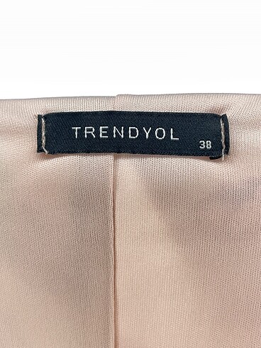 38 Beden çeşitli Renk Trendyol & Milla Kısa Elbise %70 İndirimli.