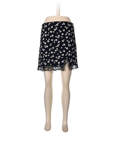 Stradivarius Mini Etek %70 İndirimli.